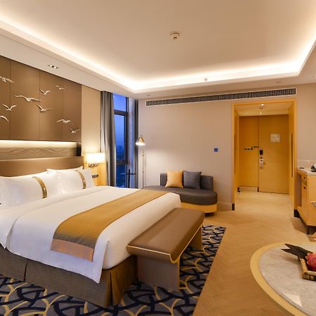 Holiday Inn Haikou West Coast By Ihg Haikou (Hainan) Exterior foto