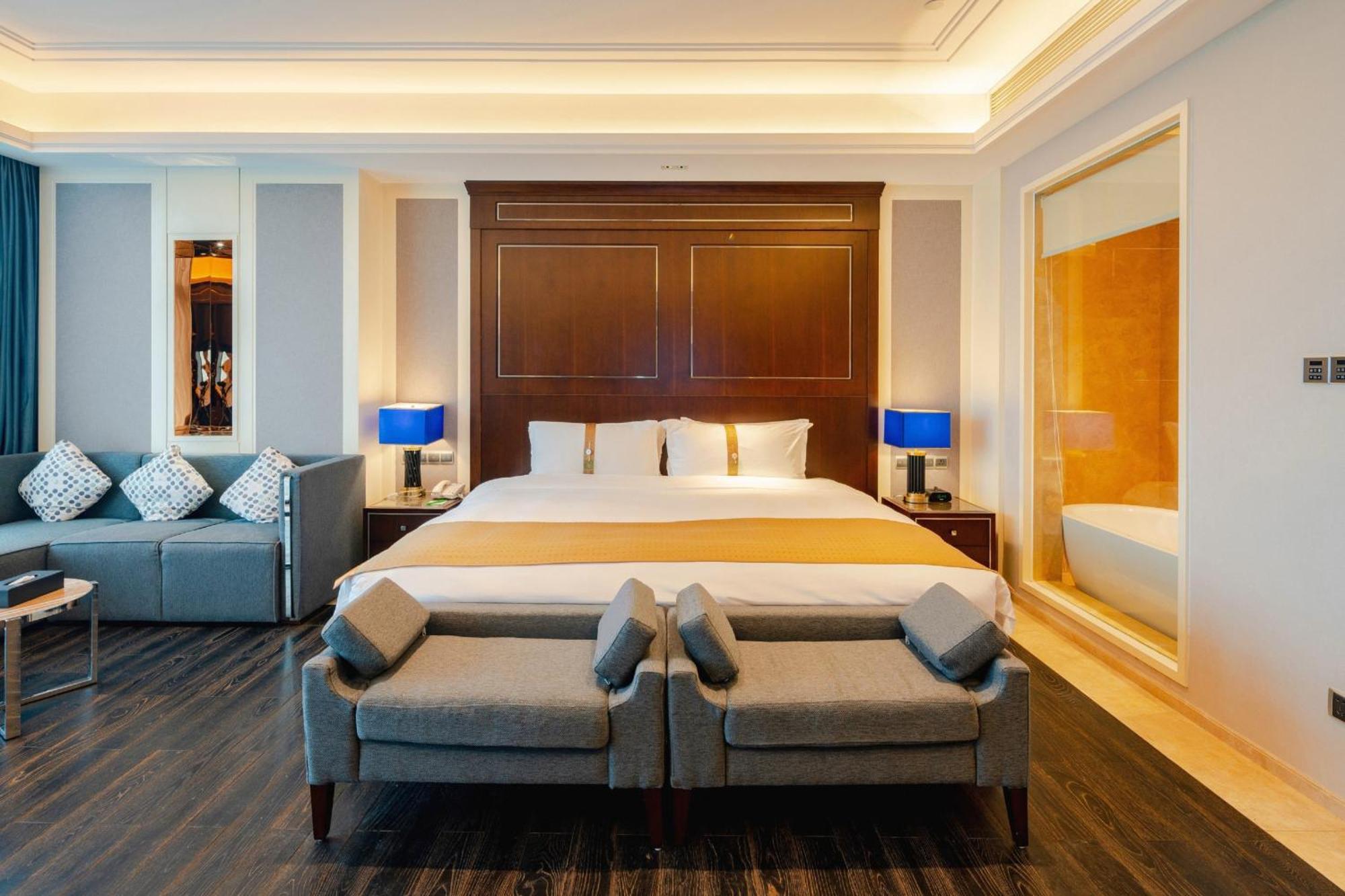Holiday Inn Haikou West Coast By Ihg Haikou (Hainan) Exterior foto